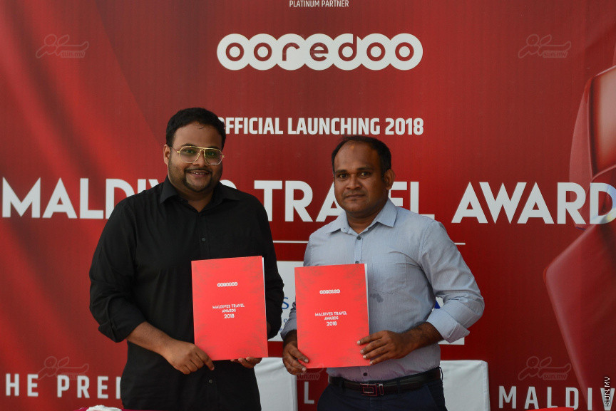 މަޓާޓޯ މޯލްޑިވްސް ޓްރެވަލް އެވޯޑްސް 2018 ލޯންޗުކުރުމަށް ކޮކޯ ބޮޑު ހިތި ރިސޯޓުގައި ބޭއްވި ރަސްމިއްޔާތުގެ ތެރެއިން: މިއަހަރުގެ އެވޯޑްސްގެ އޮންލައިން މީޑިއާ ޕާޓްނަރަކީ ސަން އޮންލައިން -- ސަން ފޮޓޯ/ މުހައްމަދު އަފްރާހް