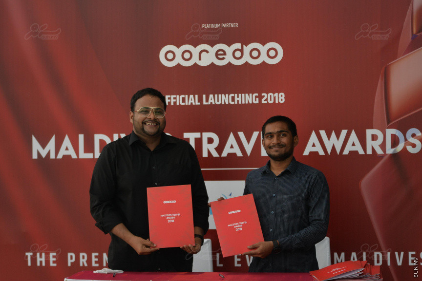 މަޓާޓޯ މޯލްޑިވްސް ޓްރެވަލް އެވޯޑްސް 2018 ލޯންޗުކުރުމަށް ކޮކޯ ބޮޑު ހިތި ރިސޯޓުގައި ބޭއްވި ރަސްމިއްޔާތުގެ ތެރެއިން: މިއަހަރުގެ އެވޯޑްސްގެ އޮންލައިން މީޑިއާ ޕާޓްނަރަކީ ސަން އޮންލައިން -- ސަން ފޮޓޯ/ މުހައްމަދު އަފްރާހް