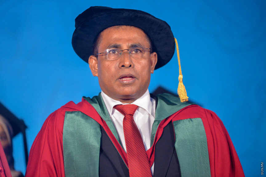 ވިލާކޮލެޖުގެ ދަސްވެނިވުމުގެ ރަސްމިއްޔާތުގެ ތެރެއިން: ވިލާކޮލެޖާ މެލޭޝިއާގެ އޯޕަން ޔުނިވާސިޓީ ގުޅިގެން ހިންގި ކޯސްތަކުން 334 ދަރިވަރުން ވަނީ ދަސްވެނިވެފައި---ސަން ފޮޓޯ/ މުހައްމަދު އަފްރާހް 