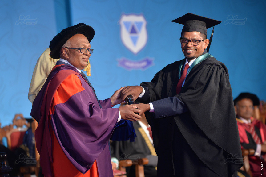 ވިލާކޮލެޖުގެ ދަސްވެނިވުމުގެ ރަސްމިއްޔާތުގެ ތެރެއިން---ސަން ފޮޓޯ/ މުހައްމަދު އަފްރާހް 