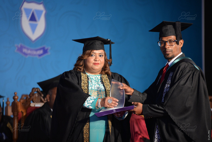 ވިލާކޮލެޖުގެ ދަސްވެނިވުމުގެ ރަސްމިއްޔާތުގެ ތެރެއިން---ސަން ފޮޓޯ/ މުހައްމަދު އަފްރާހް 