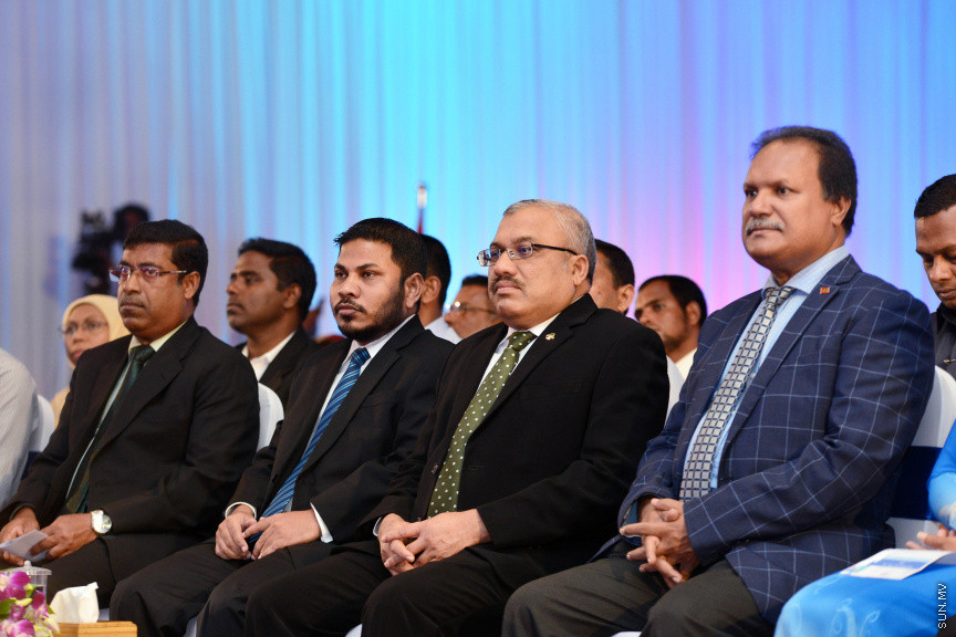 މާޗް 14، 2018: ސިވިލް ސާވިސް ކޮންފަރެންސް ފެށުމަށް ދަރުބާރުގޭގައި ބޭއްވި ރަސްމިއްޔާތުގެ ތެރެއިން -- ސަން ފޮޓޯ/ ފަޔާޒު މޫސާ