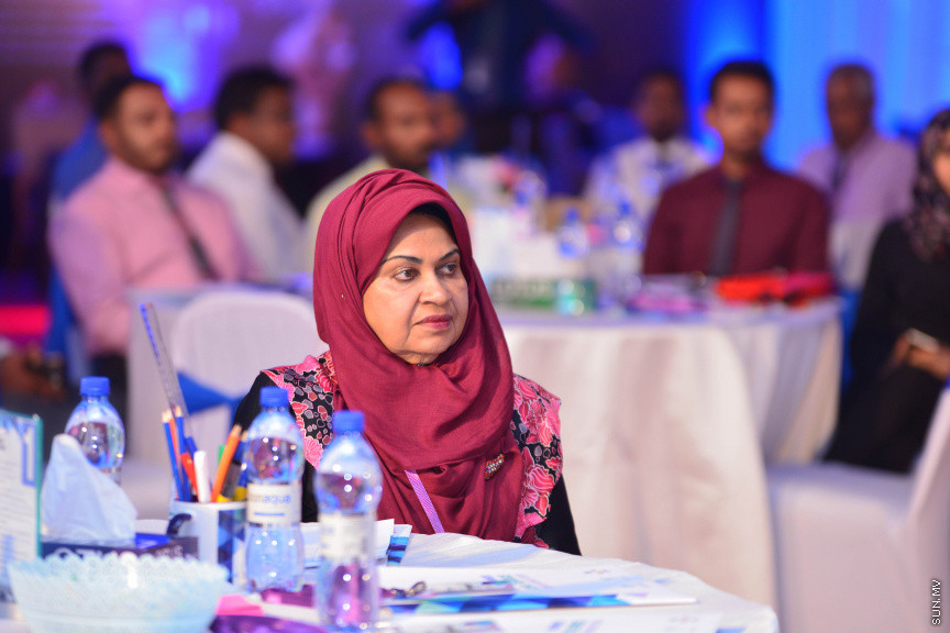 މާޗް 14، 2018: ސިވިލް ސާވިސް ކޮންފަރެންސް ފެށުމަށް ދަރުބާރުގޭގައި ބޭއްވި ރަސްމިއްޔާތުގެ ތެރެއިން -- ސަން ފޮޓޯ/ ފަޔާޒު މޫސާ