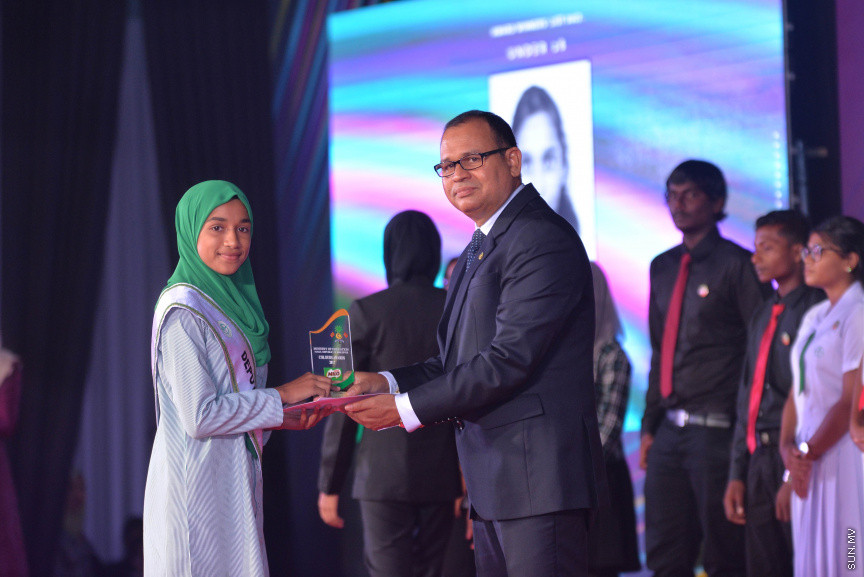 ކުޅިވަރުގައި ކާމިޔާބު ހޯދަމުން އަންނަ ދަރިވަރުންނަށް ހާއްސަކޮށްފައިވާ މައިލޯ ކަލާސް އެވޯޑު ހަފުލާގެ ތެރެއިން--ސަން ފޮޓޯ/ މުހައްމަދު އަފްރާހް 
