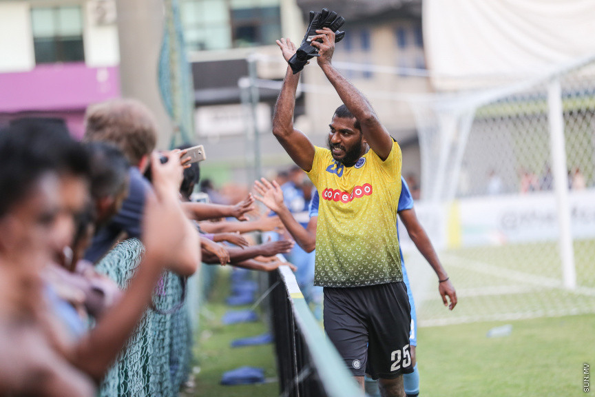 އޭޕްރީލް 25، 2018: އޭއެފްސީ ކަޕްގައި އިންޑިއާގެ ބެންގަލޫރު އެފްސީއާއި ރާއްޖޭގެ ނިއު ރޭޑިއަންޓް ބައްދަލުކުރި މެޗުގެ ތެރެއިން: އެ މެޗު ނިއުއިން ކާމިޔާބުކުރީ 2-0ގެ ނަތީޖާއަކުން -- ސަން ފޮޓޯ/ ފަޔާޒު މޫސާ