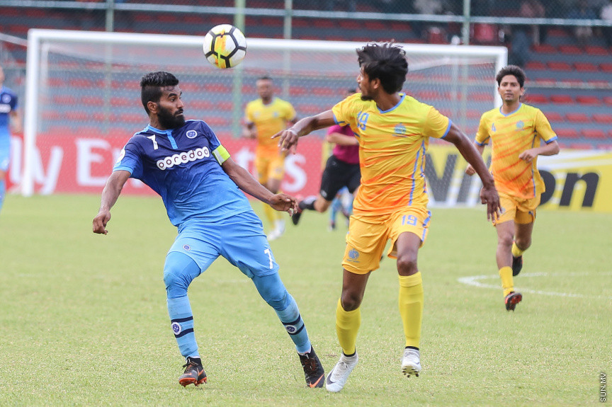 މެއި 2، 2018: އޭއެފްސީ ކަޕްގެ ގްރޫޕް ސްޓޭޖުގައި ރާއްޖޭގެ ނިއުރޭޑިއަންޓް ސްޕޯޓްސް ކްލަބާއި ބަނގުލަދޭޝްގެ ދާކާ އަބަހާނީ ބައްދަލުކުރި މެޗުގެ ތެރެއިން: 1-5ގެ ބޮޑު ތަފާތަކުން މޮޅުވެ ނިއު ރޭޑިއަންޓުން ވަނީ ދެވަނަ ބުރުގެ ފުރުސަތު ބޮޑުކޮށްފައި -- ސަން ފޮޓޯ/ ފަޔާޒު މޫސާ