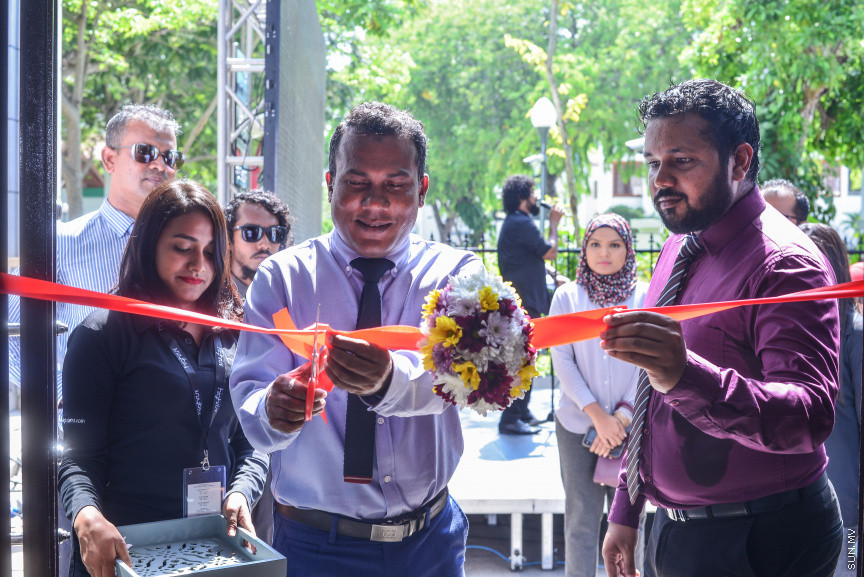 މެއި 3، 2018: ކާބޯތަކެތީގެ ދާއިރާއަށް އަމާޒުކޮށްގެން ހައިރައިޒުން އިންތިޒާމުކޮށްގެން ބާއްވާ ފުޑް އެންޑް ބެވަރޭޖެސް ޝޯ އާޓްގެލަރީގައި ފެށުން -- ސަން ފޮޓޯ/ ފަޔާޒު މޫސާ