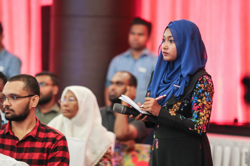 މެއި 6، 2018: އުރީދޫގެ ދެ ވަނަ އަހަރީ އާންމު ޖަލްސާގެ ތެރެއިން: ހޮޓެލް ޖެންގައި ބޭއްވި ޖަލްސާގައި ވަނީ އުރީދު އަށް މިދިޔަ އަހަރު ލިބުނު ފައިދާގެ ތެރެއިން ކޮންމެ ހިއްސާއަކަށް 3.20ރ. ބަހަން ފާސްކޮށްފަ -- ސަން ފޮޓޯ/ ފަޔާޒު މޫސާ
