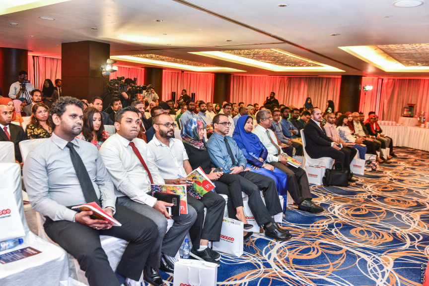 މެއި 6، 2018: އުރީދޫގެ ދެ ވަނަ އަހަރީ އާންމު ޖަލްސާގެ ތެރެއިން: ހޮޓެލް ޖެންގައި ބޭއްވި ޖަލްސާގައި ވަނީ އުރީދު އަށް މިދިޔަ އަހަރު ލިބުނު ފައިދާގެ ތެރެއިން ކޮންމެ ހިއްސާއަކަށް 3.20ރ. ބަހަން ފާސްކޮށްފަ -- ސަން ފޮޓޯ/ ފަޔާޒު މޫސާ