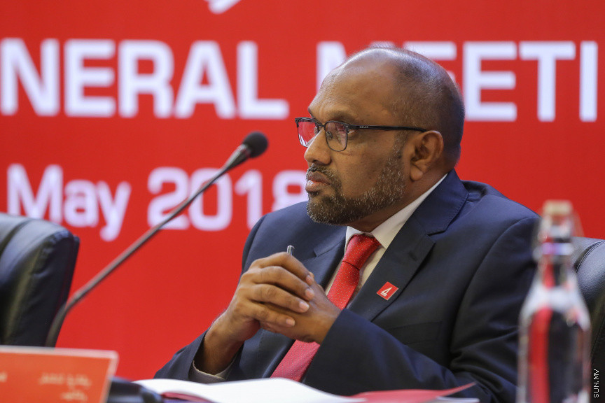މެއި 13، 2018: ބޭންކް އޮފް މޯލްޑިވްސް 2017ވަނަ އަހަރުގެ އަހަރީ އާންމު ޖަލްސާގެ ތެރެއިން:  ހިއްސާގެ ފައިދާގެ ގޮތުގައި ހިއްސާއަކަށް 22 ރުފިޔާ ބެހުމަށް ވަނީ ފާސްކޮއްފަ -- ސަން ފޮޓޯ/ ފަޔާޒު މޫސާ 