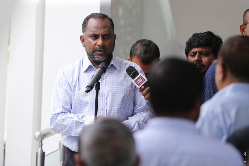 މެއި 18، 2018: ޔުނިވާސަލް އެންޓަޕްރައިސަސް ޕްރައިވެޓް ލިމިޓެޑްގެ ހިލޭ އެހީގެ ދަށުން މާލޭގައި ބިނާކުރި "ޒިޔާރަތް މިސްކިތް" ހުޅުވުން: މިސްކިތް ހުޅުއްވައިދެއްވީ  ރައީސުލްޖުމްހޫރިއްޔާ އަބްދުﷲ ޔާމިން -- ސަން ފޮޓޯ/ ފަޔާޒު މޫސާ 