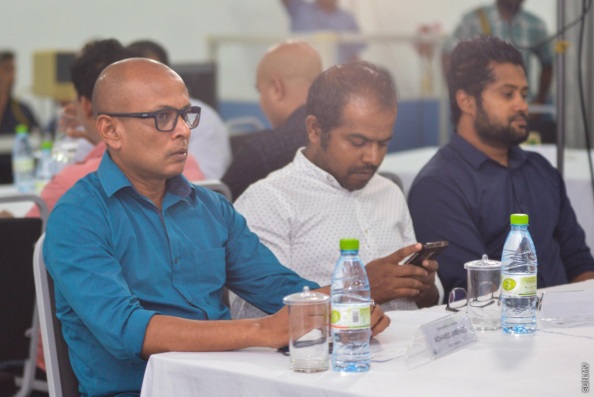 މިއަހަރުގެ ރިޔާސީ އިންތިޚާބު ބާއްވާނެ ތާރީހެއް އިއުލާންކުރުމަށް ބޭއްވި ރަސްމިއްޔާތުގެ ތެރެއިން: މިއަހަރުގެ ރިޔާސީ އިންތިޚާބު ސެޕްޓެމްބަރު މަހުގެ 23 ވަނަ ދުވަހު ބާއްވާގޮތަށް ނިންމައި އެކަން ވަނީ އިއުލާން ކޮށްފަ --- ސަން ފޮޓޯ/ މުހައްމަދު އަފްރާހް 