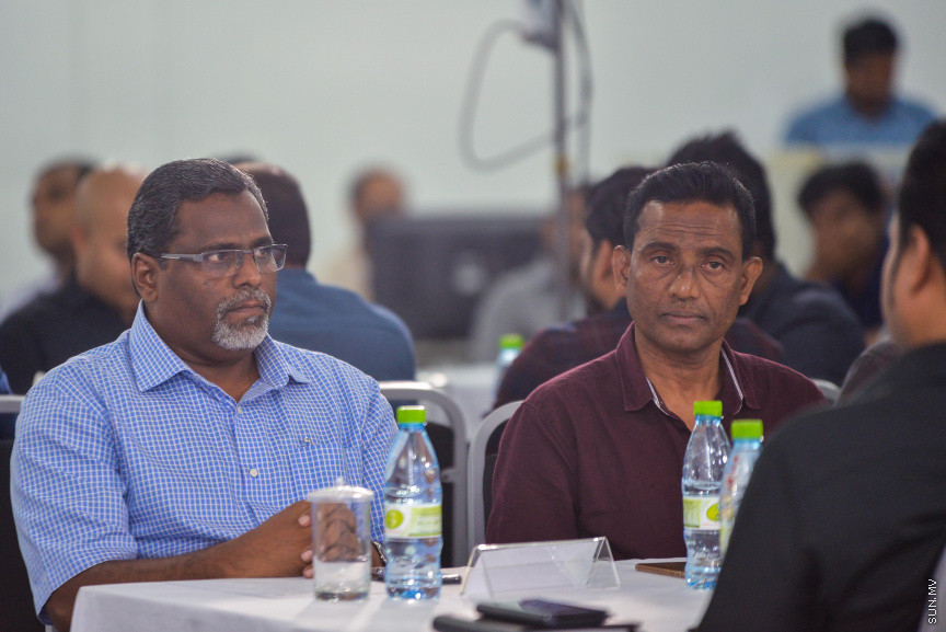 މިއަހަރުގެ ރިޔާސީ އިންތިޚާބު ބާއްވާނެ ތާރީހެއް އިއުލާންކުރުމަށް ބޭއްވި ރަސްމިއްޔާތުގެ ތެރެއިން: މިއަހަރުގެ ރިޔާސީ އިންތިޚާބު ސެޕްޓެމްބަރު މަހުގެ 23 ވަނަ ދުވަހު ބާއްވާގޮތަށް ނިންމައި އެކަން ވަނީ އިއުލާން ކޮށްފަ --- ސަން ފޮޓޯ/ މުހައްމަދު އަފްރާހް 