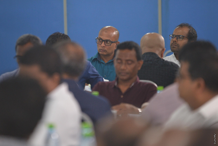 މިއަހަރުގެ ރިޔާސީ އިންތިޚާބު ބާއްވާނެ ތާރީހެއް އިއުލާންކުރުމަށް ބޭއްވި ރަސްމިއްޔާތުގެ ތެރެއިން: މިއަހަރުގެ ރިޔާސީ އިންތިޚާބު ސެޕްޓެމްބަރު މަހުގެ 23 ވަނަ ދުވަހު ބާއްވާގޮތަށް ނިންމައި އެކަން ވަނީ އިއުލާން ކޮށްފަ --- ސަން ފޮޓޯ/ މުހައްމަދު އަފްރާހް 