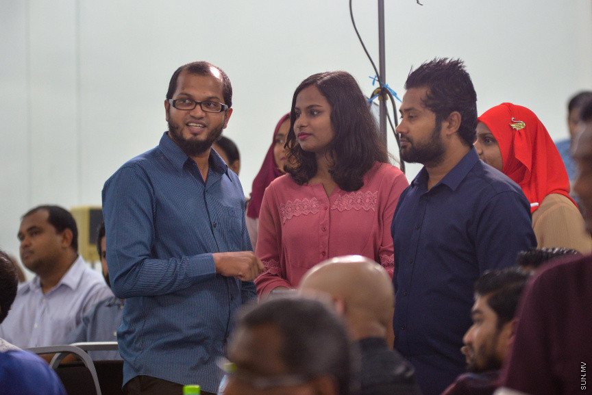 މިއަހަރުގެ ރިޔާސީ އިންތިޚާބު ބާއްވާނެ ތާރީހެއް އިއުލާންކުރުމަށް ބޭއްވި ރަސްމިއްޔާތުގެ ތެރެއިން: މިއަހަރުގެ ރިޔާސީ އިންތިޚާބު ސެޕްޓެމްބަރު މަހުގެ 23 ވަނަ ދުވަހު ބާއްވާގޮތަށް ނިންމައި އެކަން ވަނީ އިއުލާން ކޮށްފަ --- ސަން ފޮޓޯ/ މުހައްމަދު އަފްރާހް 