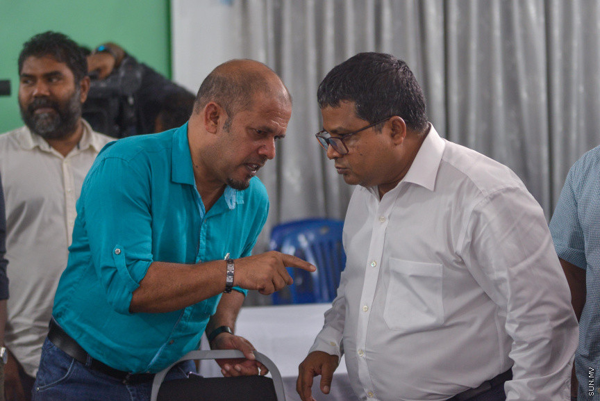 މިއަހަރުގެ ރިޔާސީ އިންތިޚާބު ބާއްވާނެ ތާރީހެއް އިއުލާންކުރުމަށް ބޭއްވި ރަސްމިއްޔާތުގެ ތެރެއިން: މިއަހަރުގެ ރިޔާސީ އިންތިޚާބު ސެޕްޓެމްބަރު މަހުގެ 23 ވަނަ ދުވަހު ބާއްވާގޮތަށް ނިންމައި އެކަން ވަނީ އިއުލާން ކޮށްފަ --- ސަން ފޮޓޯ/ މުހައްމަދު އަފްރާހް 