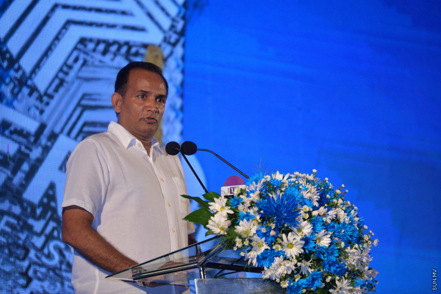 އެސްޓީއޯ ރެޑީމިކްސް (ޕަވާމިކްސް) ސައިޓެއްހުޅުމާލޭހައި ގާއިމްކޮށް އެ ޕްލާންޓުގެ މަސައްކަތް ރަސްމީކޮށްފެށުން:ހުޅުމާލޭ ޕަވާމިކްސް ސައިޓުގެ މަސައްކަތް ރަސްމީކޮށް ފައްޓަަވަައިދެއްވީ މިރޭ ބޭއްވި ރަސްމިއްޔާތެއްގައި ހައުސިން މިނިސްޓަރު ޑރ. މުހައްމަދު މުއިއްޒު އަދި އެސްޓީއޯގެ މެނޭޖިން ޑިރެކްޓަރު އަހުމަދު ޝަހީރު---ސަން ފޮޓޯ/އަފްރާހް 