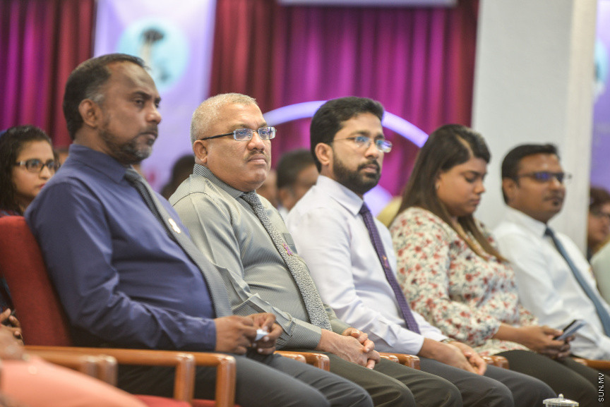 ޖުލައި 2، 2018: މަސްތުވާތަކެއްޗާ ދެކޮޅަށް މަސައްކަތްކުރާ ދުވަސް ފާހަގަކުރުމަށް އިސްލާމީ މަރުކަޒު ހޯލުގައި ބޭއްވި ޖަލާސާގެ ތެރެއިން -- ސަން ފޮޓޯ/ ފަޔާޒު މޫސާ