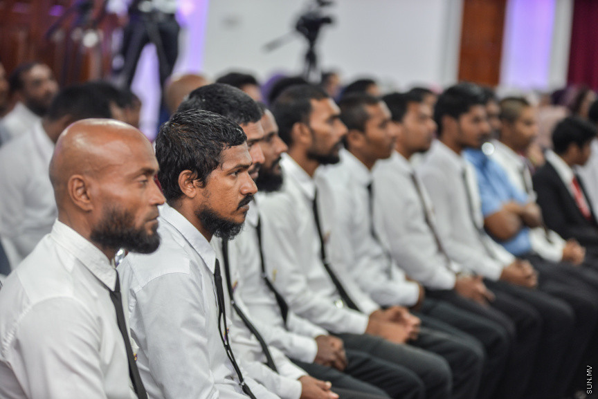 ޖުލައި 2، 2018: މަސްތުވާތަކެއްޗާ ދެކޮޅަށް މަސައްކަތްކުރާ ދުވަސް ފާހަގަކުރުމަށް އިސްލާމީ މަރުކަޒު ހޯލުގައި ބޭއްވި ޖަލާސާގެ ތެރެއިން -- ސަން ފޮޓޯ/ ފަޔާޒު މޫސާ