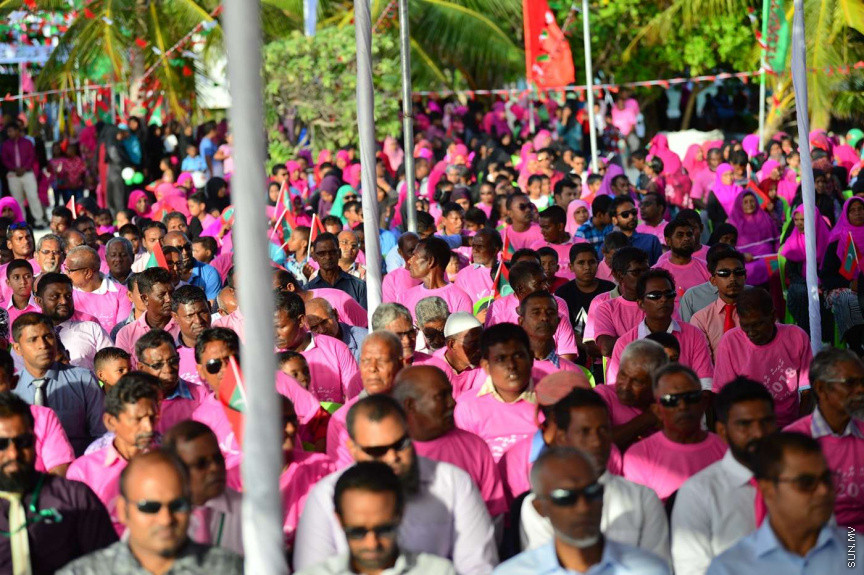 ރައީސުލްޖުމްހޫރިއްޔާ، ށ. ފުނަދޫ އެއަރޕޯޓް ބިން ހިއްކުމުގެ މަސައްކަތުގެ ނިންމުން ފާހަގަކޮށްދެއްވައި، ރަންވޭ އެޅުމުގެ މަސައްކަތް ފަށްޓަވައިދެއްވުން--- ފޮޓޯ/ ރައީސް އޮފީސް
