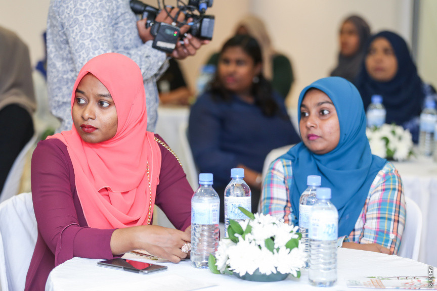 ޖުލައި 11، 2018: އެވިޑް ކޮލެޖުގެ "މާސްޓާސް އޮފް ޓީޗިންގްއިން އިންކްލޫސިވް އެންޑް ސްޕެޝަލް އެޑިއުކޭޝަން" ޕްރޮގްރާމް އިފްތިތާހްކުރުމަށް ބޭއްވި ރަސްމިއްޔާތުގެ ތެރެއިން -- ސަން ފޮޓޯ/ ފަޔާޒު މޫސާ
