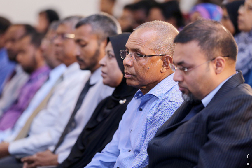 ޖުލައި 17، 2018: ހަލާލް އިންޓެނޭޝަނަލް ކޮންފަރެންސް ފެށުމަށް ގައުމީ ޔުނިވާސިޓީގައި ބޭއްވި ރަސްމިއްޔާތުގެ ތެރެއިން -- ސަން ފޮޓޯ. ފަޔާޒު މޫސާ