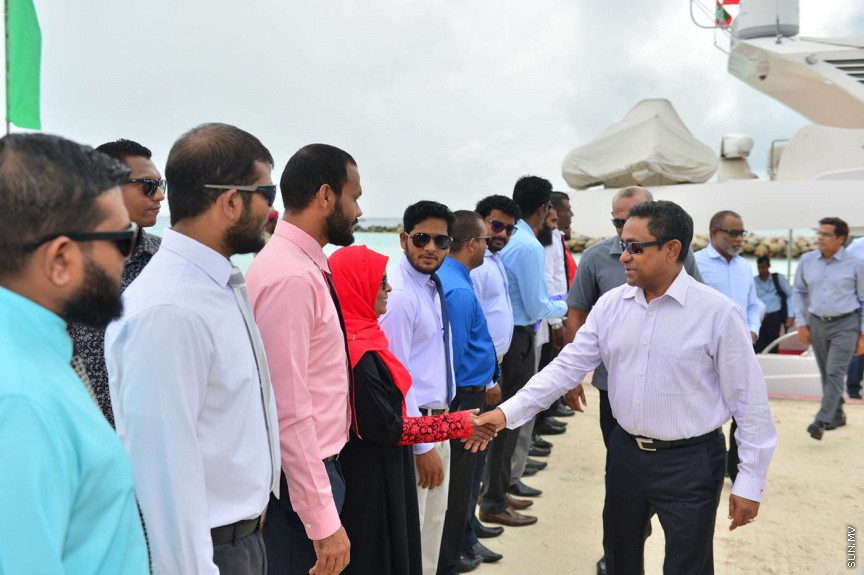 ޖުލައި 17، 2018: ރައީސް ޔާމީން ހދ. ނޮޅިވަރަމަށް ވަޑައިގެން، ނޮޅިވަރަމުގައި ގާއިމުކުރި ނަރުދަމާގެ ނިޒާމު ރަސްމީކޮށް އިފްތިތާހު ކޮއްދެއްވުން -- ފޮޓޯ/ ރައީސް އޮފީސް