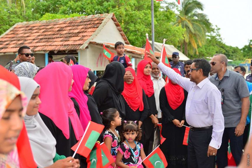ޖުލައި 17، 2018: ރައީސް ޔާމީން ހދ. ނޮޅިވަރަމަށް ވަޑައިގެން، ނޮޅިވަރަމުގައި ގާއިމުކުރި ނަރުދަމާގެ ނިޒާމު ރަސްމީކޮށް އިފްތިތާހު ކޮއްދެއްވުން -- ފޮޓޯ/ ރައީސް އޮފީސް
