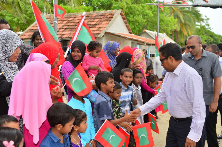 ޖުލައި 17، 2018: ރައީސް ޔާމީން ހދ. ނޮޅިވަރަމަށް ވަޑައިގެން، ނޮޅިވަރަމުގައި ގާއިމުކުރި ނަރުދަމާގެ ނިޒާމު ރަސްމީކޮށް އިފްތިތާހު ކޮއްދެއްވުން -- ފޮޓޯ/ ރައީސް އޮފީސް
