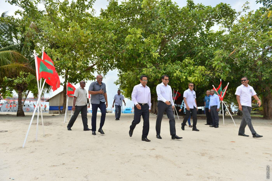 ޖުލައި 17، 2018: ރައީސް ޔާމީން ހދ. ނޮޅިވަރަމަށް ވަޑައިގެން، ނޮޅިވަރަމުގައި ގާއިމުކުރި ނަރުދަމާގެ ނިޒާމު ރަސްމީކޮށް އިފްތިތާހު ކޮއްދެއްވުން -- ފޮޓޯ/ ރައީސް އޮފީސް
