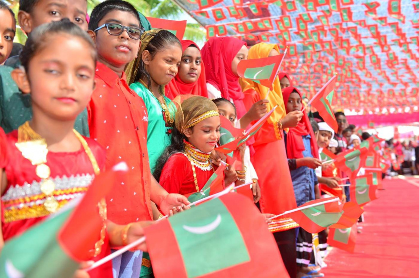 ޖުލައި 18، 2018: ރައީސް ޔާމީން ހއ. ދިއްދުއަށް ވަޑައިގެން ހަތަރު މަޝްރޫއެއްގެ ނިމުން ފާހަގަކުރުން -- ފޮޓޯ/ ރައީސް ޔާމީން