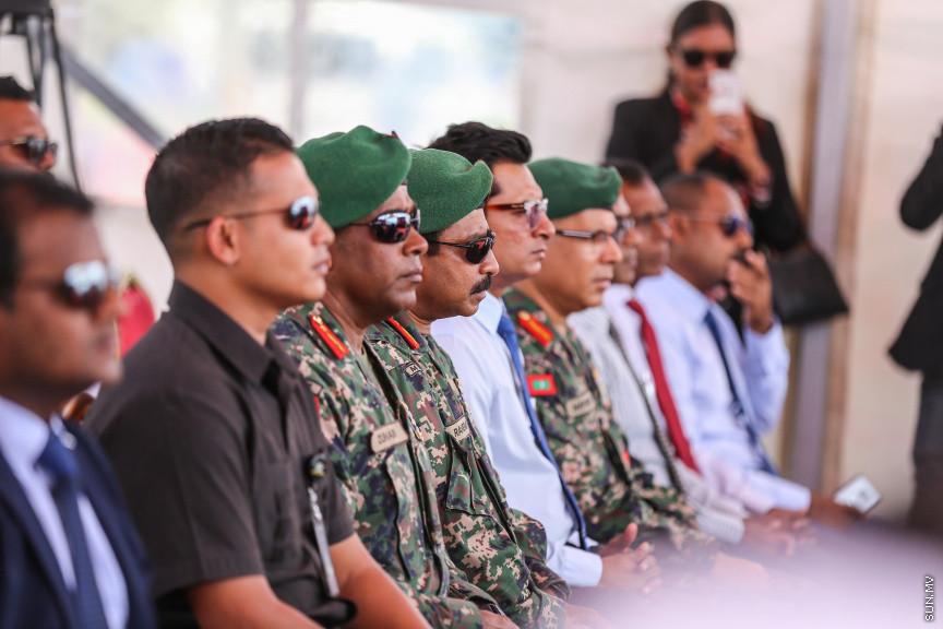 ޖުލައި 18، 2018: އުރީދޫ މޯލްޑިވްސް އިން ދިވެހި ސަރުކާރަށް ތިން ސީ އެމްބިއުލާންސް ހަދިޔާކުރުމަށް ބޭއްވި ރަސްމިއްޔާތުގެ ތެރެއިން --- ސަން ފޮޓޯ/ ފަޔާޒު މޫސާ