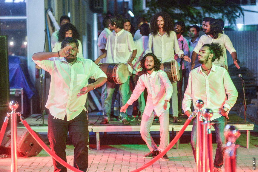ޖުލައި 22، 2018: ރާއްޖޭގައި ފުރަތަމަ ފަހަރަށް ކޭއެފްސީގެ އައުޓްލެޓެއް ހުޅުވުން -- ސަން ފޮޓޯ/ ފަޔާޒު މޫސާ