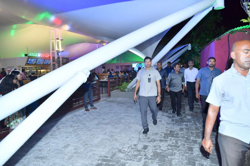 ޖުލައި 23، 2018: މާލޭ ހުޅަނގުފަރާތު ހާބަރު ސަރަހައްދުގައި ތަރައްގީ ކުރި ފުޑްކޯޓު (ރާވެރިބޭ ކޮއްތު ވެނި) ރަސްމީކޮށް ހުޅުވުން -- ފޮޓޯ/ ރައީސް އޮފީސް