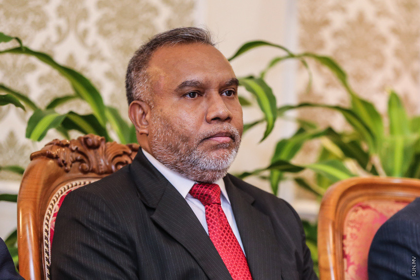 ޖުލައި 24، 2018: މުހައްމަދު ފައިސަލް އާއި ހުސައިން ޝަހީދު ހައި ކޯޓުގެ ފަނޑިޔާރު ކަމުގެ ހުވާކުރުމަށް ބޭއްވި ރަސްމިއްޔާތުގެ ތެރެއިން --- ސަން ފޮޓޯ/ ފަޔާޒު މޫސާ