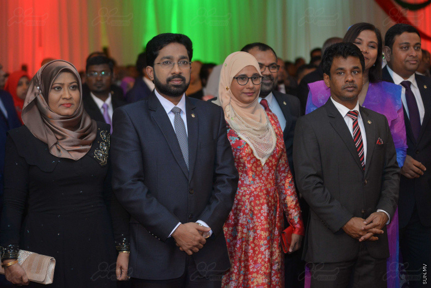 25 ޖުލައި 2018: ދިވެހި ރާއްޖޭގެ 53 ވަނަ މިނިވަންދުވަހުގެ ރަސްމީ ބައްދަލުވުމުގެ ތެރެއިން---ސަން ފޮޓޯ/ މުހައްމަދު އަފްރާހް