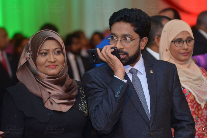 25 ޖުލައި 2018: ދިވެހި ރާއްޖޭގެ 53 ވަނަ މިނިވަންދުވަހުގެ ރަސްމީ ބައްދަލުވުމުގެ ތެރެއިން---ސަން ފޮޓޯ/ މުހައްމަދު އަފްރާހް