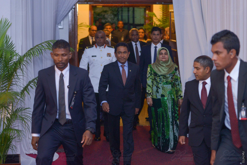 25 ޖުލައި 2018: ދިވެހި ރާއްޖޭގެ 53 ވަނަ މިނިވަންދުވަހުގެ ރަސްމީ ބައްދަލުވުމުގެ ތެރެއިން---ސަން ފޮޓޯ/ މުހައްމަދު އަފްރާހް