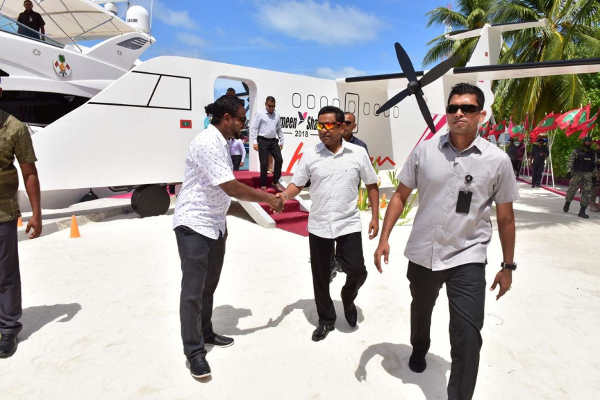 އޮގަސްޓް 8، 2018: ރައީސް ޔާމީން ގއ. ކޮލަމާފުށީގައި ޤާއިމްކޮށްފައިވާ ފެނާއި ނަރުދަމާގެ ޚިދުމަތް ރަސްމީކޮށް ފައްޓަވައިދެއްވުން -- ފޮޓޯ/ ރައީސް އޮފީސް