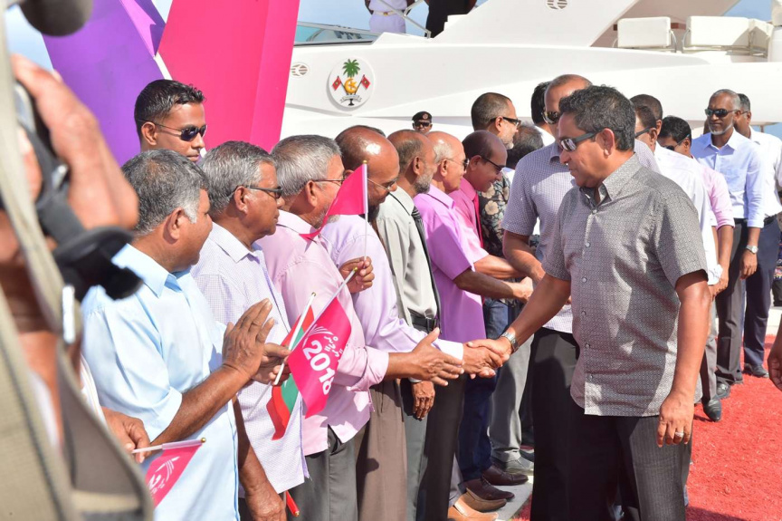 ޅ. ކުރެންދޫގެ ގޮނޑުދޮށް ހިމާޔަތްކުރުމުގެ މަޝްރޫޢުގެ ނިމުން ފާހަގަކުރުމަށް ރައީސް ޔާމީން ވަޑައިގަތުން -- ފޮޓޯ/ ރައީސް އޮފީސް