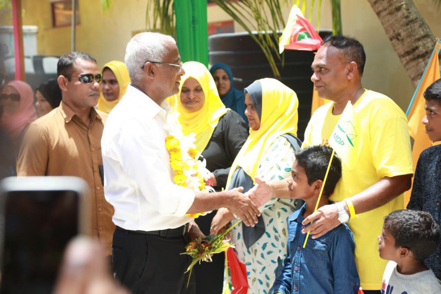 އިދިކޮޅު ކޯލިޝަންގެ  ރިޔާސީ ކެންޑިޑޭޓް އިބްރާހިމް މުހައްމަދު ސޯލިހު(އިބޫ) ކޮލަމާފުއްޓަށް ވަޑައިގަތުން