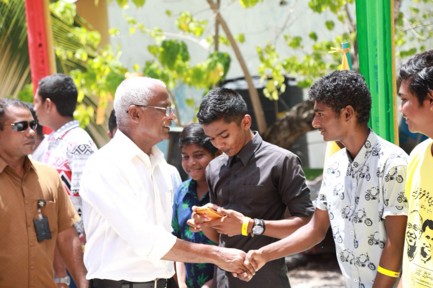 އިދިކޮޅު ކޯލިޝަންގެ  ރިޔާސީ ކެންޑިޑޭޓް އިބްރާހިމް މުހައްމަދު ސޯލިހު(އިބޫ) ކޮލަމާފުއްޓަށް ވަޑައިގަތުން