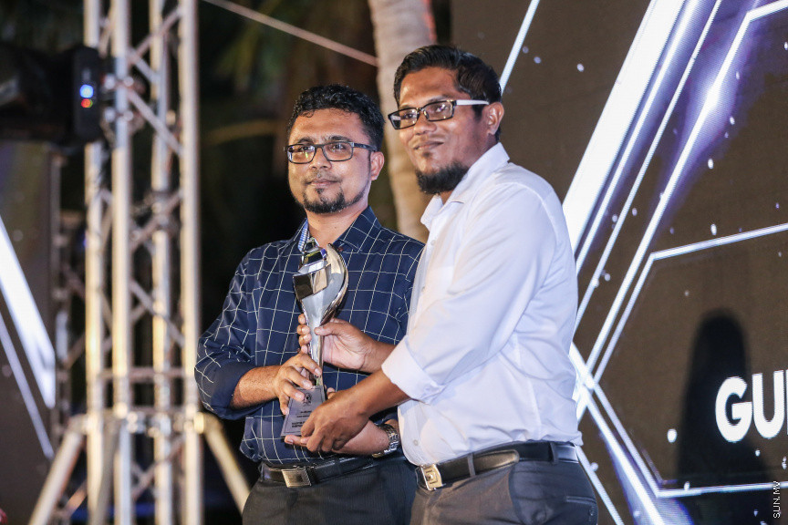31 އޯގަސްޓް 2018: މަޓާޓޯ މޯލްޑިވްސް ޓްރެވަލް އެވޯޑްސް 2018 ގެސްޓްހައުސް އެޑިޝަން: ލީޑިންގް ބީޗު އައިލެންޑް އަދި ލީޑިންގް ގެސްޓްހައުސް އައިލެންޑްގެ އެވޯޑު ލިބުނީ އއ. އުކުޅަހަށް -- ސަން ފޮޓޯ/ ފަޔާޒު މޫސާ