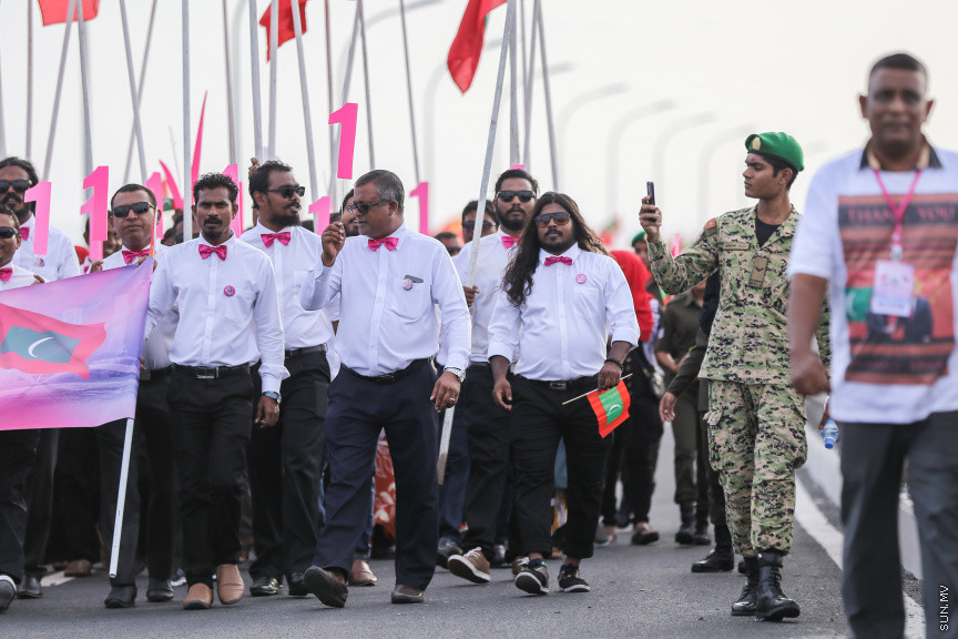 ސެޕްޓެމްބަރ 1، 2018: މާލެ/ހުޅުލެ ބުރިޖު (ސިނަމާލެބުރިޖު)  އާންމުންނަށް ދައްކާލުމުގެ ހަރަކާތްތަކުގެ ތެރެއިން -- ސަން ފޮޓޯ/ ފަޔާޒު މޫސާ
