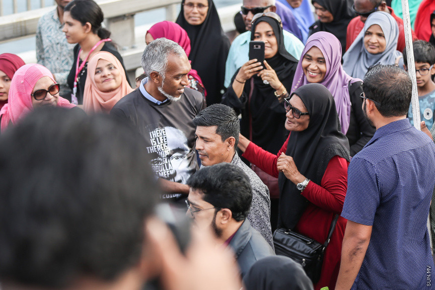 ސެޕްޓެމްބަރ 1، 2018: މާލެ/ހުޅުލެ ބުރިޖު (ސިނަމާލެބުރިޖު)  އާންމުންނަށް ދައްކާލުމުގެ ހަރަކާތްތަކުގެ ތެރެއިން -- ސަން ފޮޓޯ/ ފަޔާޒު މޫސާ