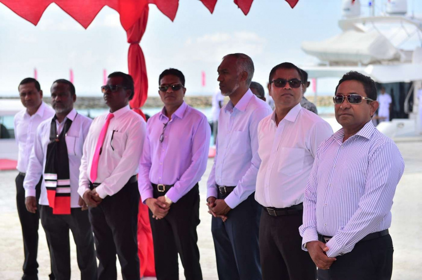 ސެޕްޓެމްބަރ 3، 2018: ރައީސް ޔާމީން އދ. ދަނގެތީގެ ބަނދަރު ހުޅުއްވައިދެއްވައި އެރަށުގެ ފެނުގެ ޚިދުމަތް އިފްތިތާޙްކޮށްދެއްވުން -- ފޮޓޯ/ ރައީސް އޮފީސް