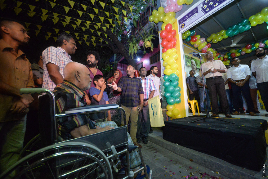 މިމަހުގެ 23 ގައި ބާއްވާ ރިޔާސީ އިންތިހާބަށް ކެންޕެއިން ކުރުމުގެ ގޮތުން  އިދިކޮޅު ކޯލިޝަން އިން މާލޭގައި ދެ ޖަގަހައެށް ހުޅުވުން -- ސަން ފޮޓޯ/  ފަޔާޒު މޫސާ