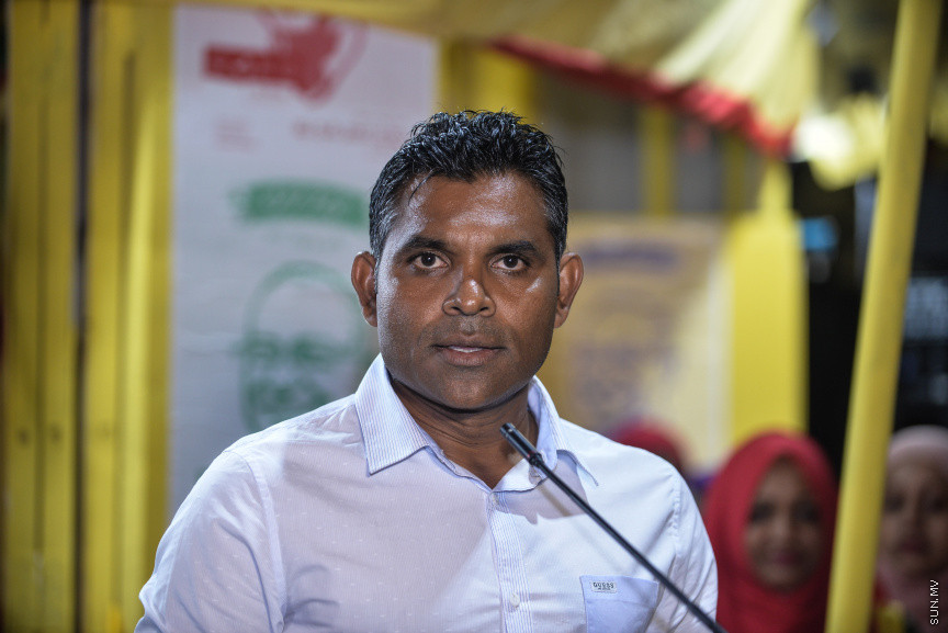 މިމަހުގެ 23 ގައި ބާއްވާ ރިޔާސީ އިންތިހާބަށް ކެންޕެއިން ކުރުމުގެ ގޮތުން  އިދިކޮޅު ކޯލިޝަން އިން މާލޭގައި ދެ ޖަގަހައެށް ހުޅުވުން -- ސަން ފޮޓޯ/  ފަޔާޒު މޫސާ