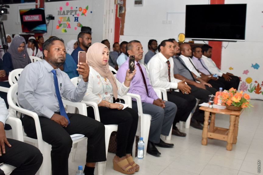 ދ. ބަނޑިދޫ ސްކޫލުގެ 2018ވަނަ އަހަރުގެ އަހަރީ އިނާމް ދިނުމުގެ ޖަލްސާގެ ތެރެއިން -- ސަން ފޮޓޯ/ މުހައްމަދު މުޒައްޔިން