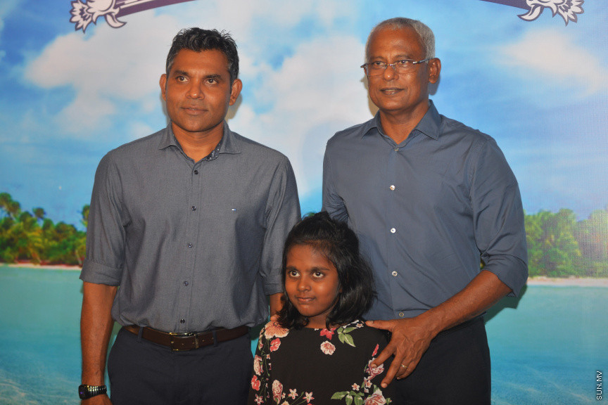 24 އޮކްޓޫބަރު 2018 ގައި އިންތިހާބީ ރައީސް އާއި ނައިބް ރައީސް މާފަންނު މެދުދާއިރާގެ ރައީތުންނާއި އެކު ރިޔާސީ އިންތިހާބުގެ ކާމިޔާބީ ފާހަގަކުރުން -- ސަން ފޮޓޯ/ އަޙުމަދު އަވްޝަން އިލްޔާސް